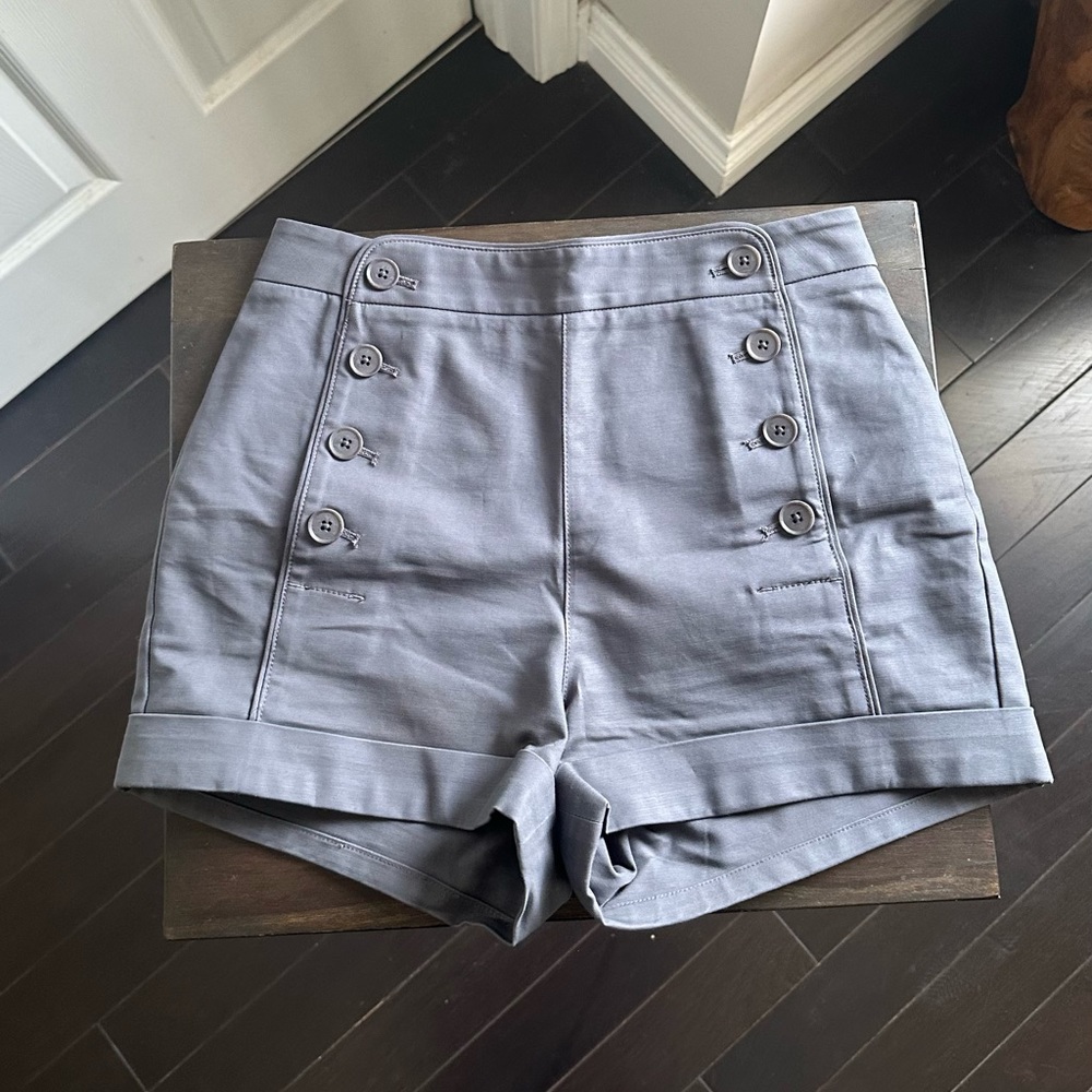 Talula Grey Shorts size 4 GUC